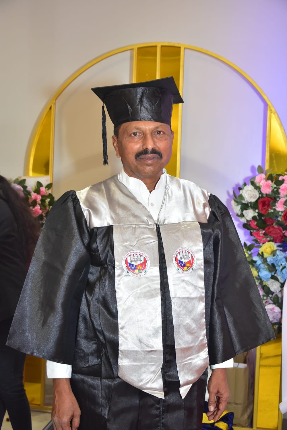 DR. RAVINDRA (APPA) JNYANESHWAR YELWANDE
